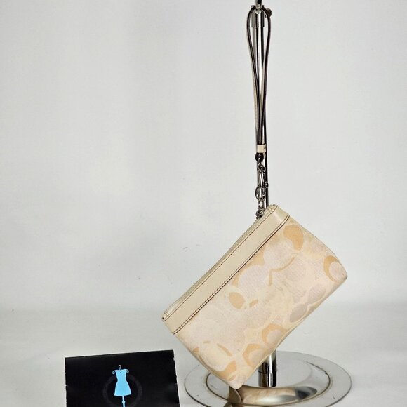 Coach Women's Signature Color Beige Pleated Wristlet 132 - Picture 8 of 13